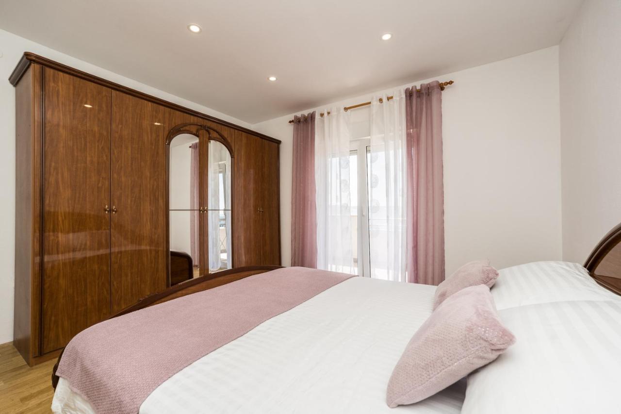 Apartmani Tomeri Starigrad Paklenica Ngoại thất bức ảnh