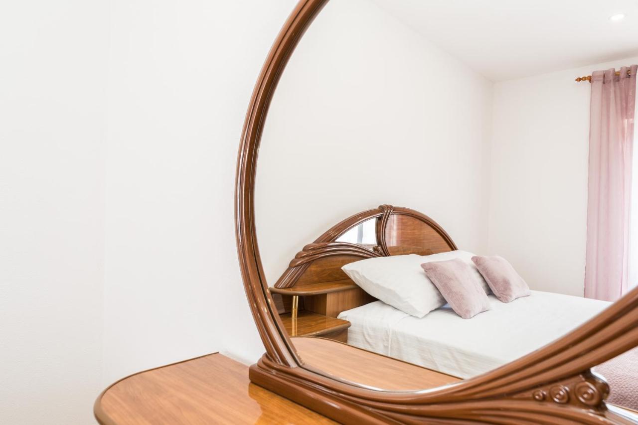 Apartmani Tomeri Starigrad Paklenica Ngoại thất bức ảnh