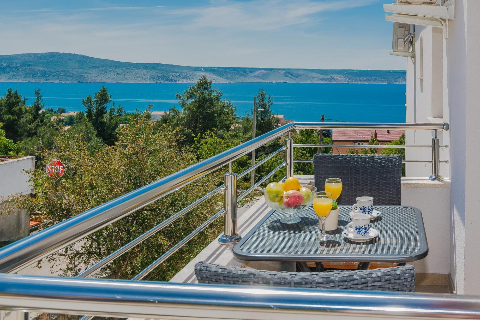 Apartmani Tomeri Starigrad Paklenica Ngoại thất bức ảnh