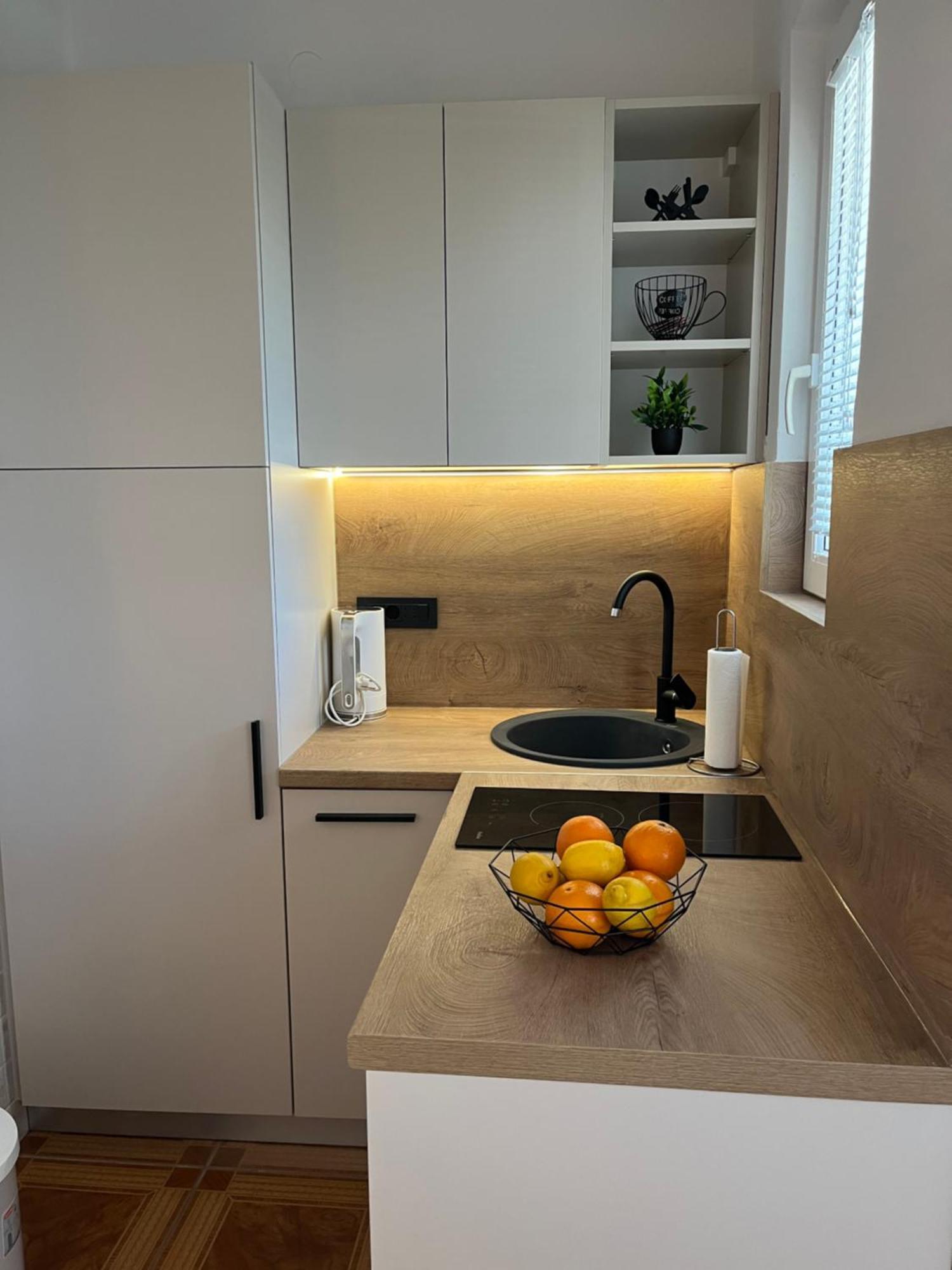 Apartmani Tomeri Starigrad Paklenica Ngoại thất bức ảnh
